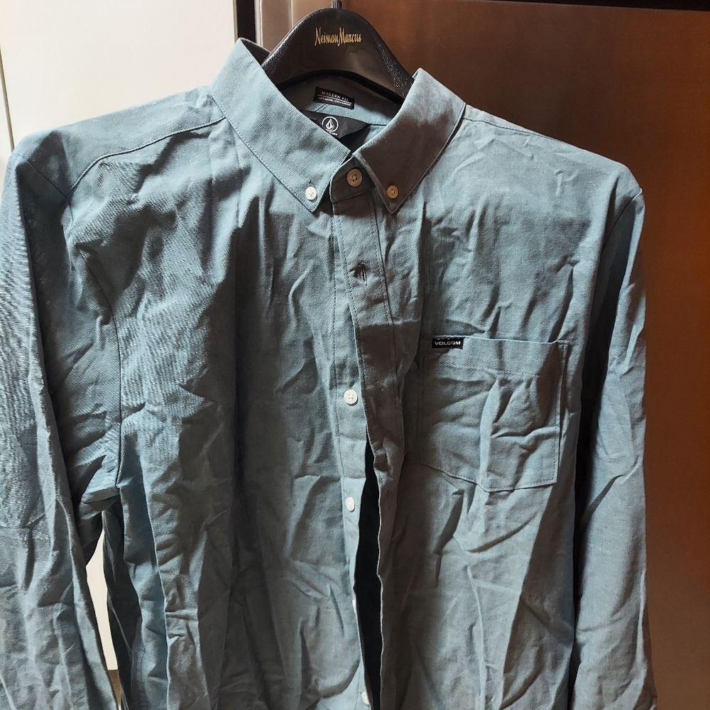Volcom Mens Button Down